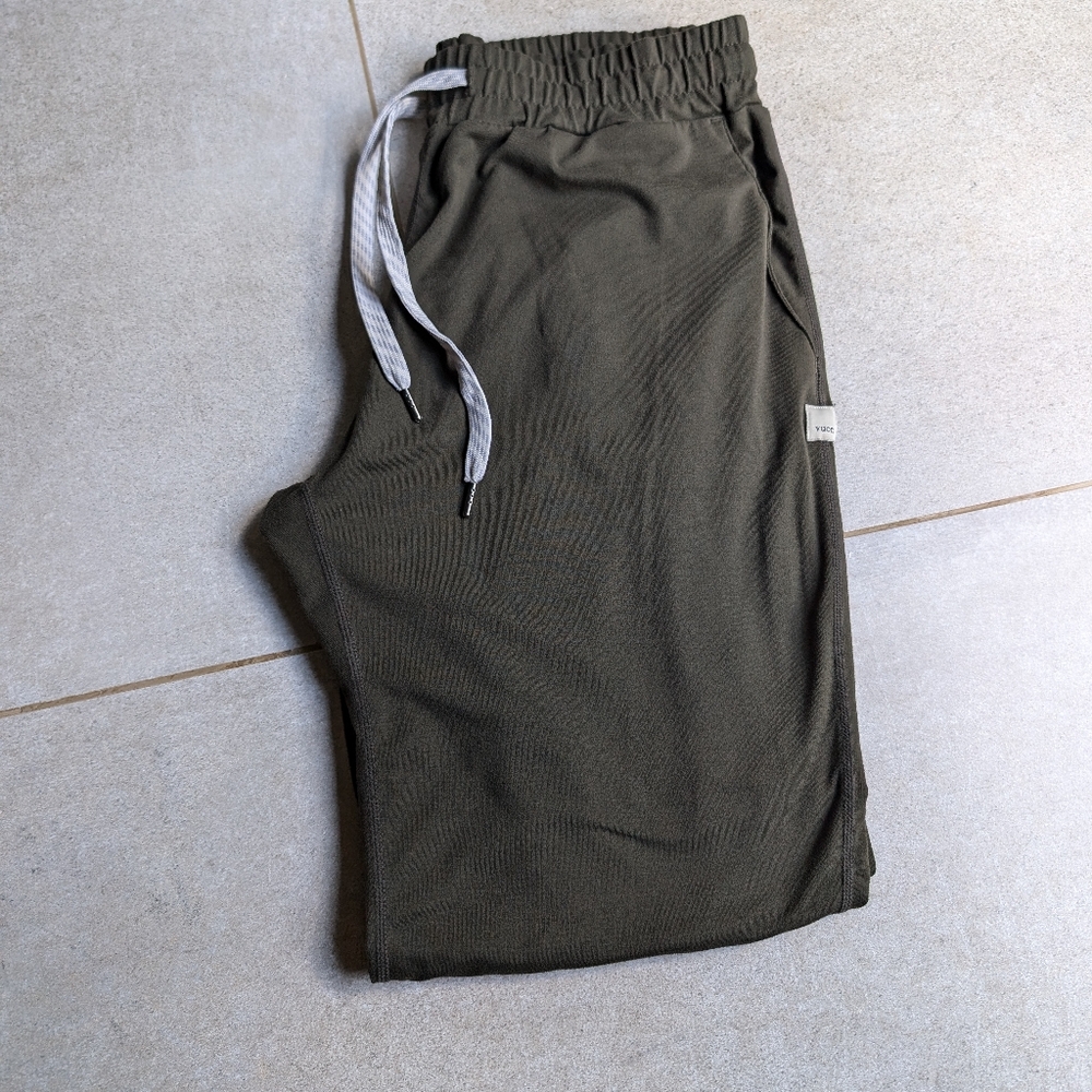 Vuori Joggers, Forrest Green, Size Small